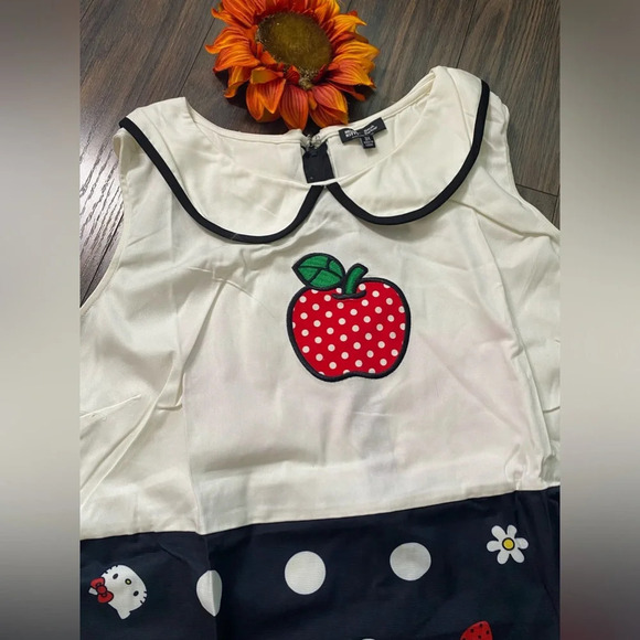 🦋B2G1🦋SMAK PARLOUR Hello Kitty Apple Power Shift Dress NWT - Picture 6 of 11